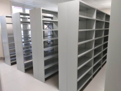 В новой, строящейся Городской поликлинике №2 г. Реутов, в кабинетах регистратуры и архива смонтированы стационарные стеллажи серии "АРХИВ"
